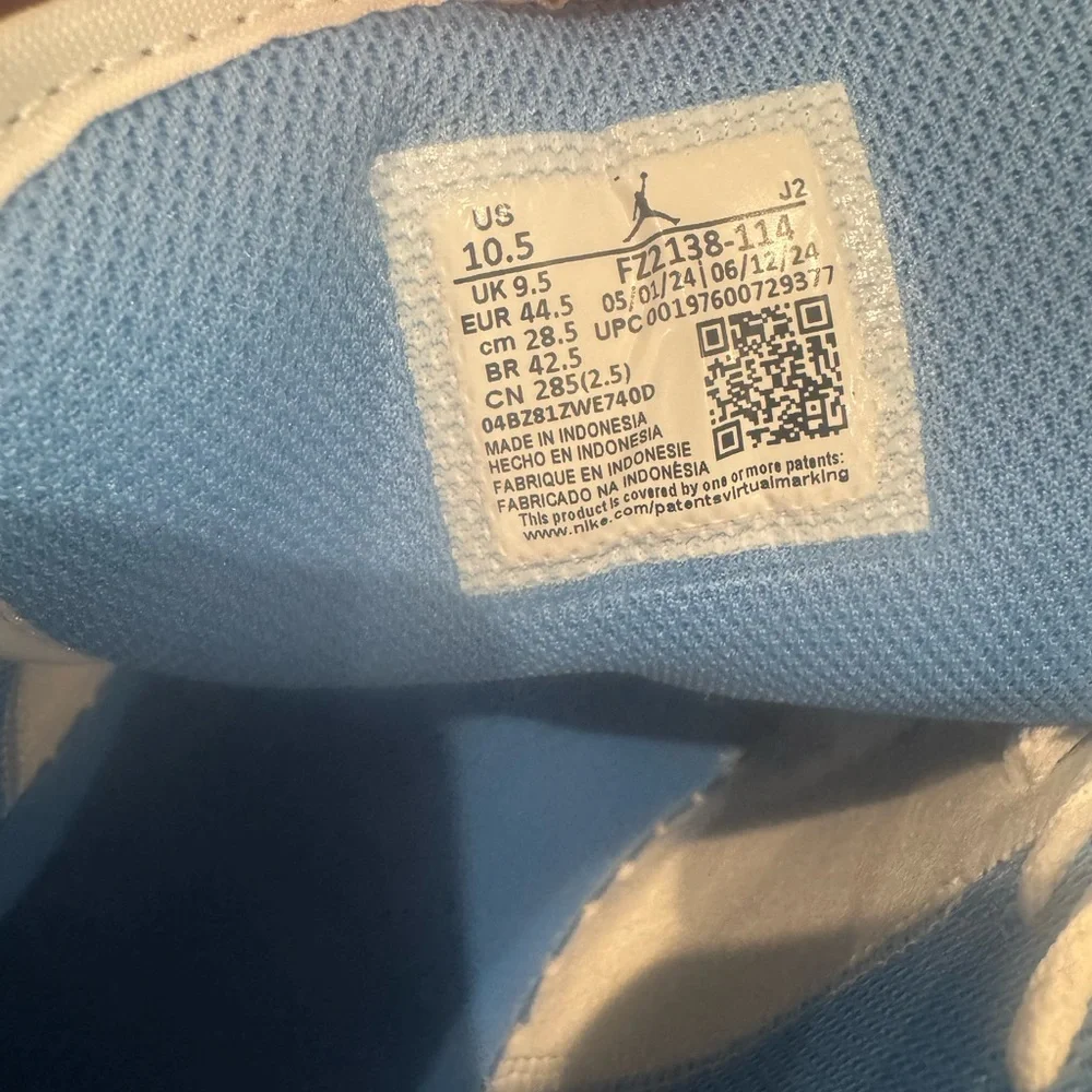 Air Jordan 1 Low SE - Picture 5 of 5